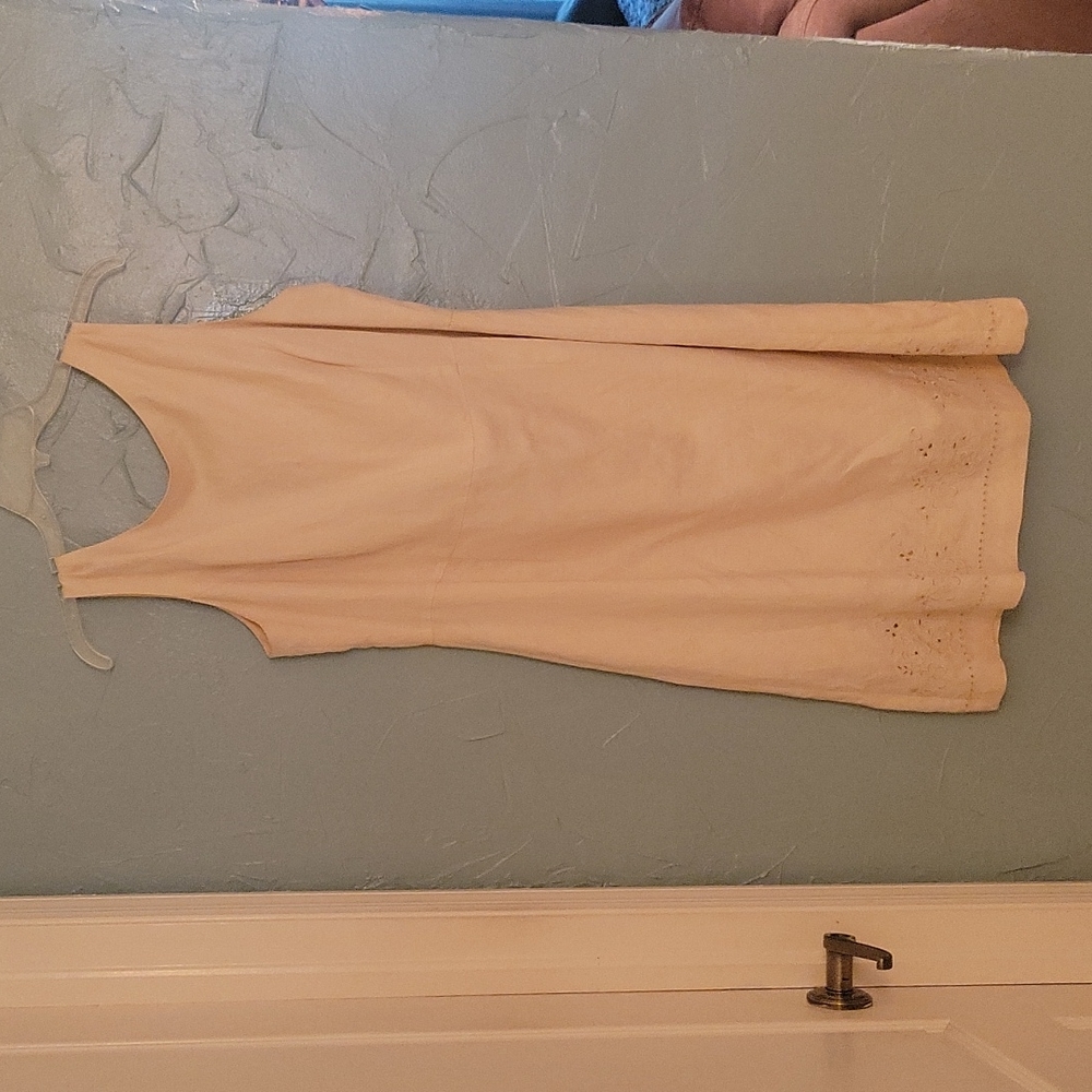 Dress sleeveless